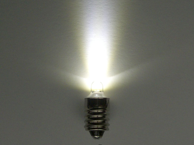 LED豆電球 E10/13型 DC1.0-3.5V 中+外- ∅5.0白色15°22cd(NSPW500CS-U) 1個パック 生産終了
