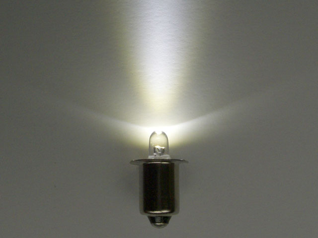 LED豆電球 P13.5s/14型 DC1.0-3.5V 中+外- ∅5.0白色15°22cd(NSPW500CS-U) 1個パック 生産終了